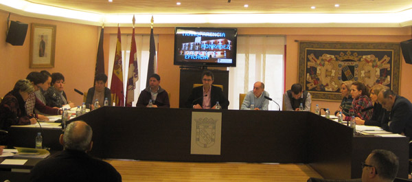 

Instant&aacute;nea de la Corporaci&oacute;n Municipal durante el Pleno de ayer 
